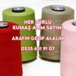 PENYE İPLİK Penye iplik alan, penye iplik alınır, penye iplik kime satılır, penye ip kimler alır,İstanbul Penye iplik alanlar, penye iplik alım satımı yapanlar, penye iplik alan kişiler, penye iplik alan firmalar, İplik alanlar. Penye pamuk: kamgarn kumaş hakkında her şey Sadece verilen promosyon ürününün türünün iyi seçilmesi gerekmez. Malzeme de çok önemli bir rol oynar – özellikle müşterilerinizin memnuniyeti ve hediyelerin uzun ömürlülüğü söz konusu olduğunda! Kumaş alan tarafından tekstil baskısı yaptırmaya karar verirseniz, penye ürünlerle her zaman doğru taraftasınız. Nedenini rehberimizde açıklamaktan mutluluk duyacağız! PARTİ İPLİK ALINIR… Pamuk işleme veya üretimi sırasında ne olur? Bitkiler bir toplama makinesi kullanılarak hasat edildikten ve büyük toplar halinde preslendikten sonra bir sonraki adım onları temizlemektir. Pamuk lifi, tohum kabuğunun kalıntılarından ve içerdiği tohumlardan ayrılır. Daha fazla işlenemeyecek kadar kısa olan düşük kaliteli lifler de aynı adımda ayıklanır. KUMAŞ ALANLAR Bu eksiklikler, hasatın bir kısmının hala elle yapılmasının nedenlerinden biridir. Bu can sıkıcıdır, ancak insanlar yalnızca olgun bitkileri topladıkları için sonunda pamuk daha kalitelidir. Bir makine ise hasat işlemi sırasında olgunlaşmamış ve olgunlaşmamış bitkileri de beraberinde götürür. SPOT İPLİK ALAN Bununla birlikte, elle hasat yoluyla malların daha fazla saflığı , hasat işçilerinin bazen çalışmak zorunda oldukları koşulları haklı çıkarmaz. Tohum kabukları çok keskin kenarlıdır ve gerekli deneyim ve rutine sahip olmayan yardımcılar genellikle hasat sırasında kendilerine zarar verirler. Bu nedenle günümüzde hemen her yerde kullanılmakta olan hasat makineleri sürekli olarak geliştirilmekte ve iyileştirilmektedir. Temizleme ve ayırma işleminden sonra pamuk balyalara geri preslenir ve çeşitli iplik fabrikalarına taşınır. İplik fabrikalarına ulaştığında pamuk temizlenir ve tekrar ön taranır. Prensip olarak, ilk tarama işlemi pamuk liflerini hizalamak için yapılır. Her yöne işaret eden tek tek ve karışık pamuk tutamları, hepsi aynı yönü gösteren pürüzsüz lifler haline gelir. TEKLEME İPLİK ALANLAR Bu iş, yüzeyinde çok sayıda küçük iğne bulunan büyük silindirler tarafından yapılır. Bu, daha sonraki işlemler için mükemmel olan pürüzsüz bir yüzeye sahip ince bir lif tabakası oluşturur. Kamgarn kumaş: olumlu özellikleri hakkında her şey Penye pamuğun veya ondan eğrilen ipliğin, yüksek kalitesine ek olarak diğer malzemelere göre bir dizi başka avantajı vardır. Bu nedenle bitki lifi popüler olmamıştır ve binlerce yıldır boş yere tanınmamıştır. Hatta o kadar ileri gidiyor ki, tekstil endüstrisinde pamuğa beyaz altın deniyor. Bu kesinlikle haklıdır, çünkü tekstil üretiminde pamuk lifleri dışında benzer şekilde yüksek öneme sahip başka bir bitki lifi yoktur. Ve bu, dikkat edin, birkaç bin yıldır! Nevresimler, giysiler ve diğerleri için: penye pamuk ve özellikleri. İPLİK SATIN ALANLAR İp alanlar. Pamuklu yatak çarşafları, havlular, iş elbiseleri veya klasik mavi kot pantolonlar fark etmez: Pamuk her yerde kullanılabilir, istendiğinde boyanabilir ve hatta temel tıbbi bakımda bandaj veya pamuk yünü için kullanılır. Bunun nedenleri, doğal malzemenin doğal olarak sahip olduğu birçok olumlu özellikte yatmaktadır: